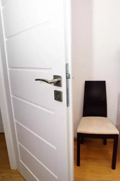 Drzwi 2